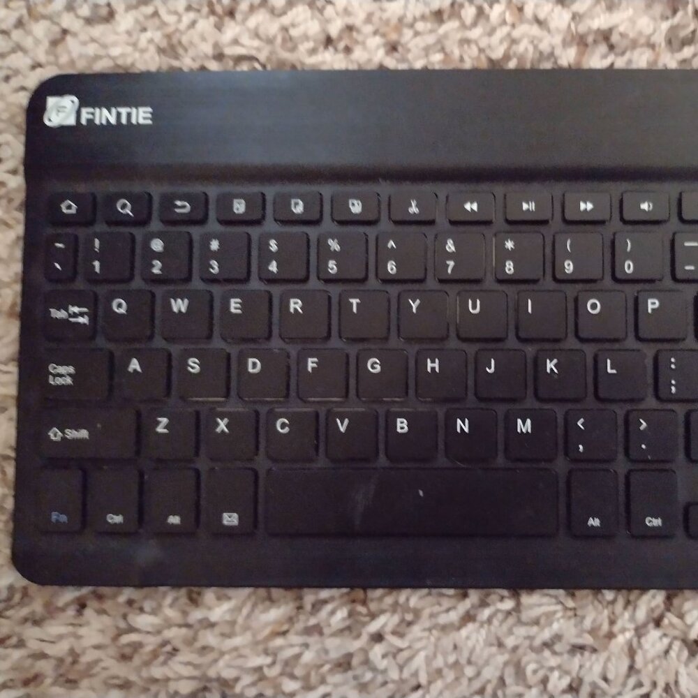 Fintie bluetooth keyboard for tablet - Ships fast!